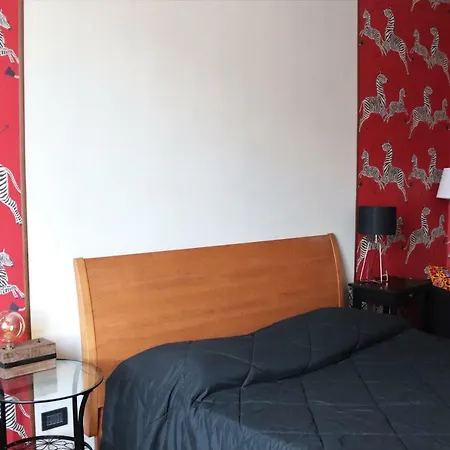 011 Avenue Guest house *