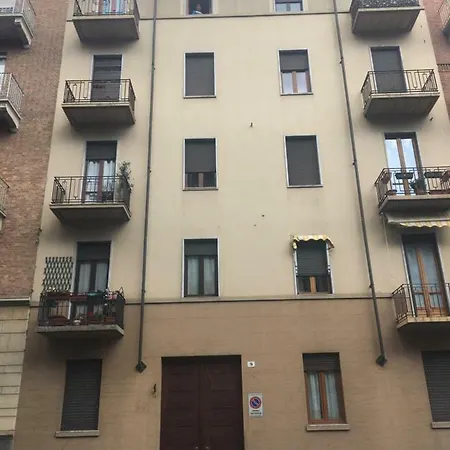 011 Avenue